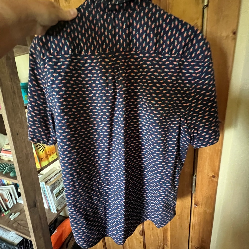Button Up Fish Pattern Shirt - Picture 4 of 7